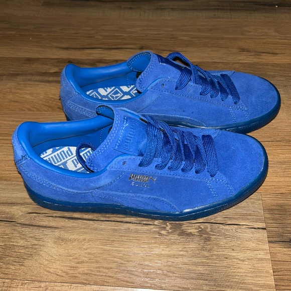 NEW blue suede Puma size 4 - Picture 3 of 4